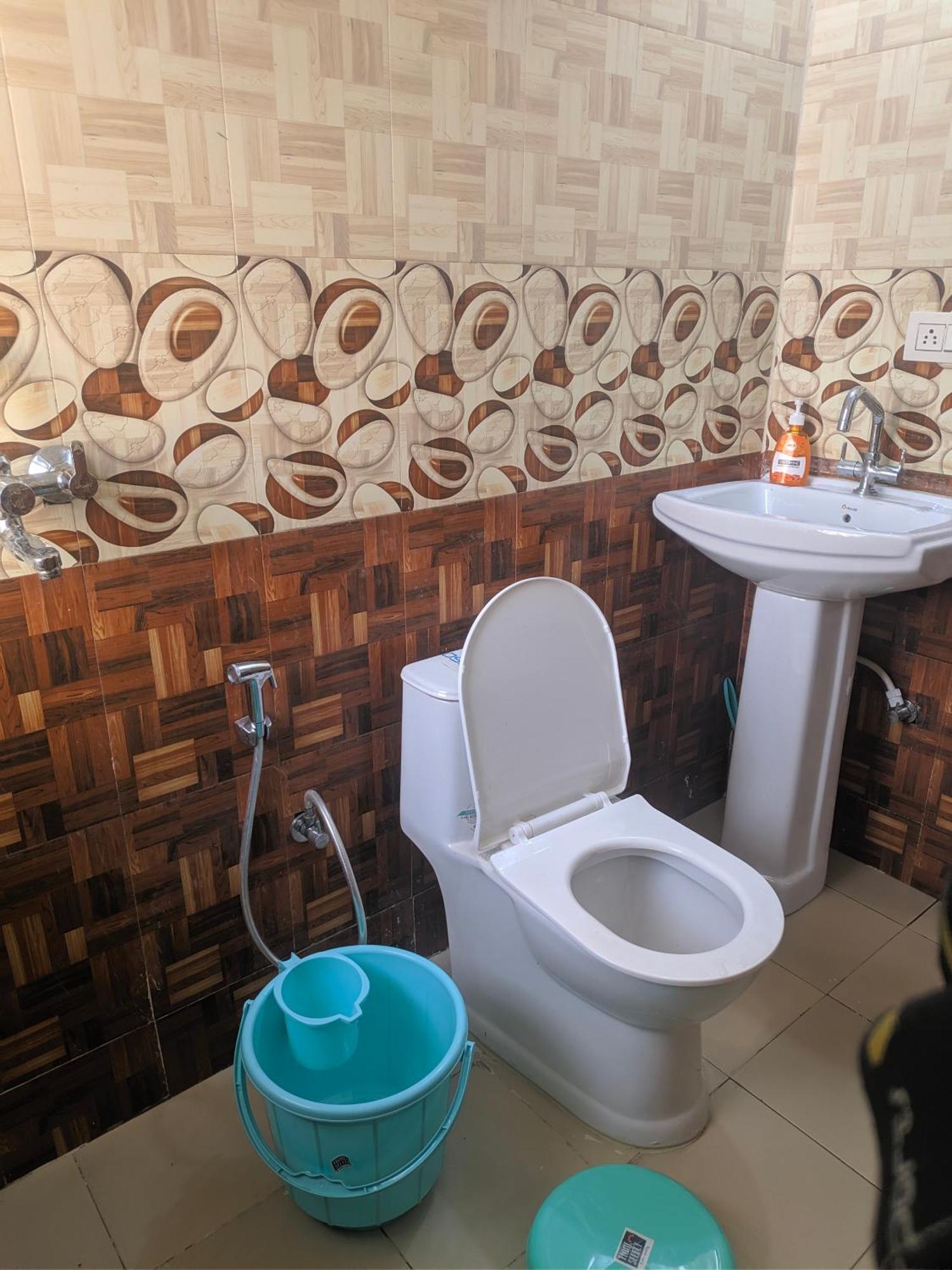 Apartment 2-bhk Flat In Society For *